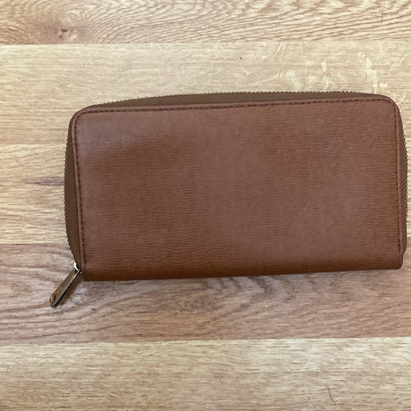 Brown wallet - Picture 2 of 4
